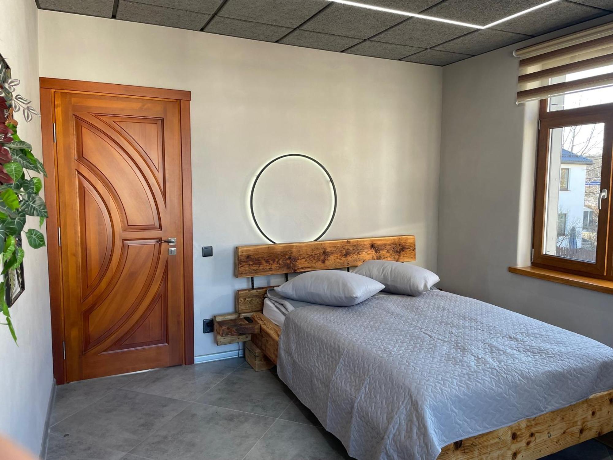 Brivibas - North & South, Free Privat Parking, Free Wifi, Self Check-in Riika