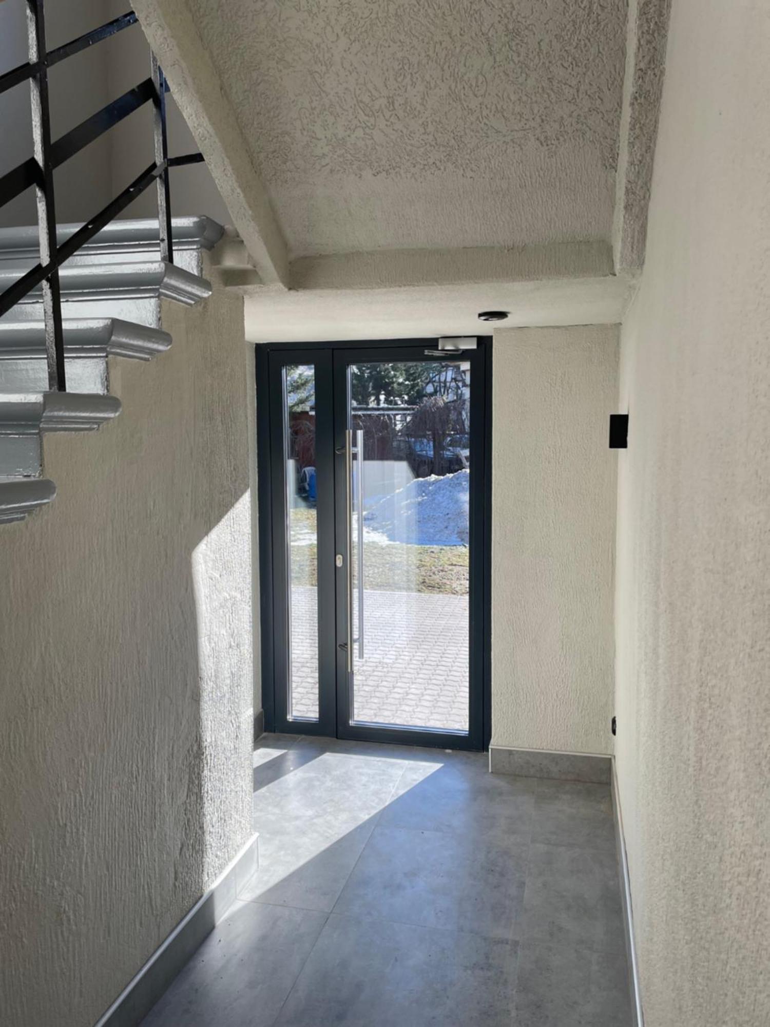 Brivibas - North & South, Free Privat Parking, Free Wifi, Self Check-in Riika